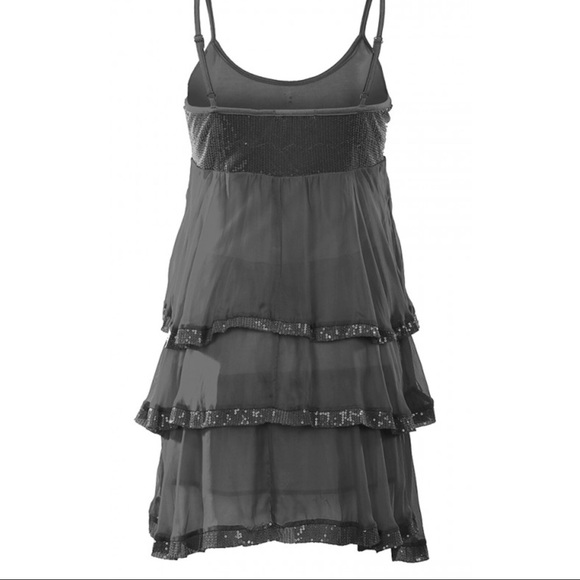 100% Silk ruffled dress - Picture 3 of 3